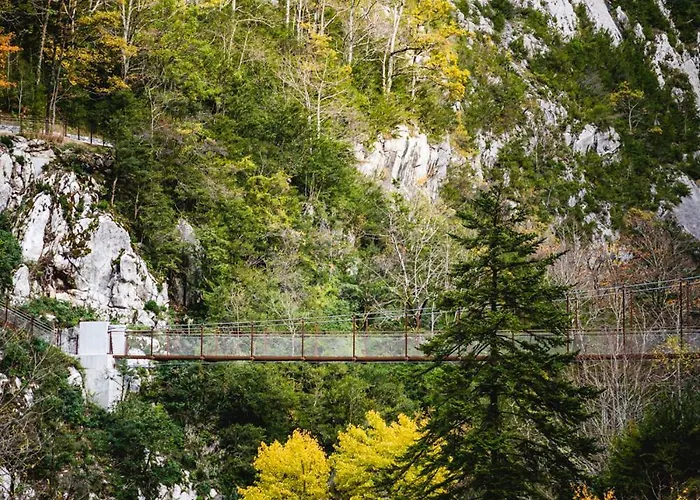 Le Mandragot מלון דירות 3*